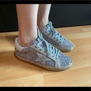 Women’s sneakers